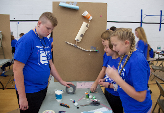 students work at engineering day