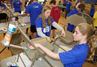 students work at engineering day