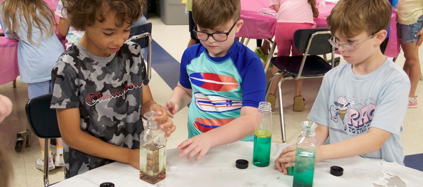 boys make lava lamps
